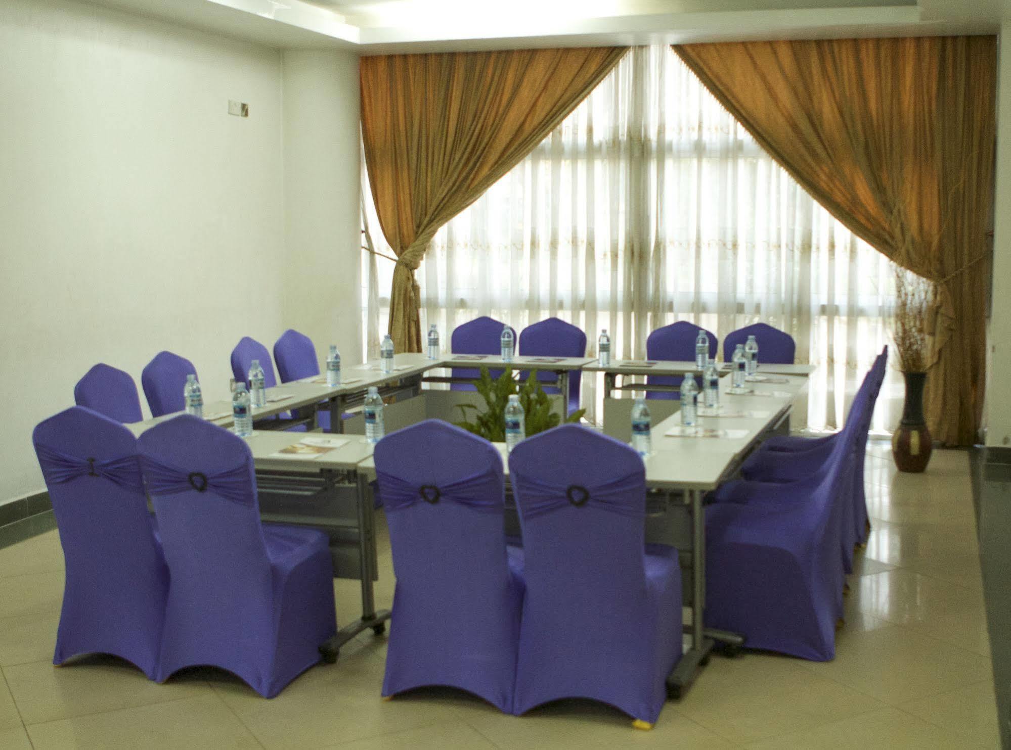 Hotel Sojovalo Kampala Dış mekan fotoğraf