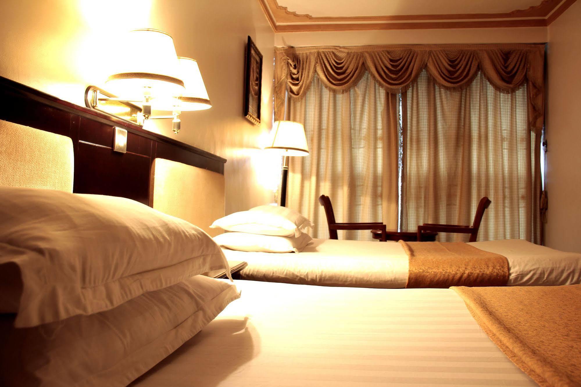 Hotel Sojovalo Kampala Dış mekan fotoğraf